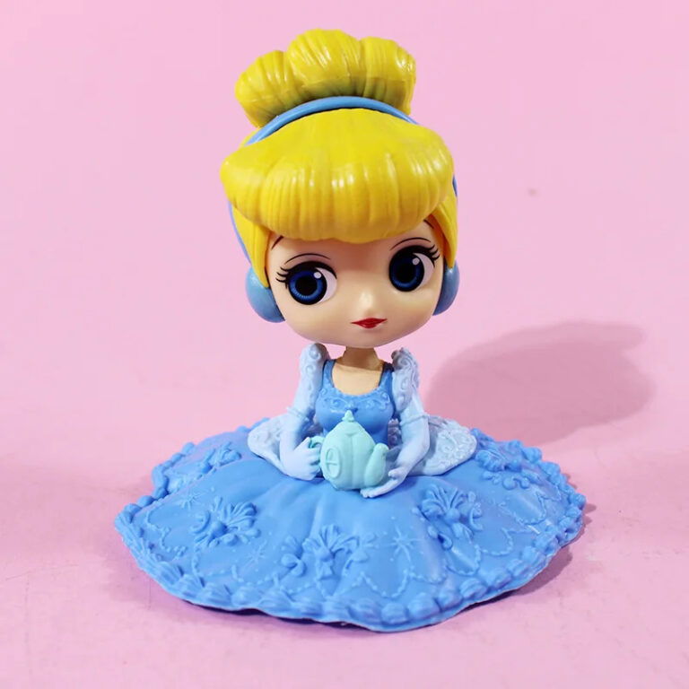 Mini figurine Cendrillon - 10cm